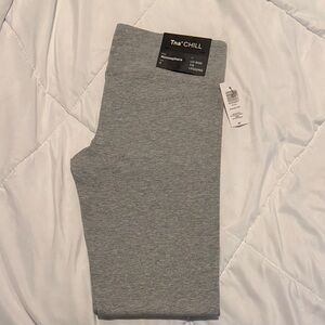 TNA Heather Gray Chill Leggings